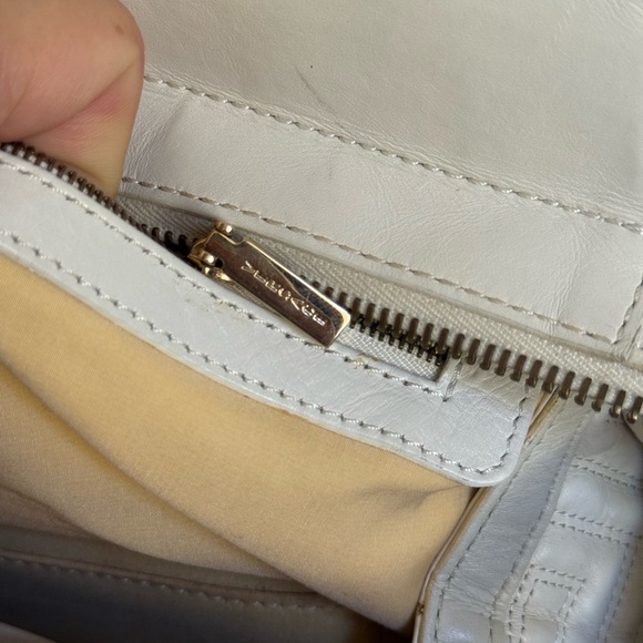 Versace White Quilted Leather Shoulder Bag ✨ - Picture 13 of 17